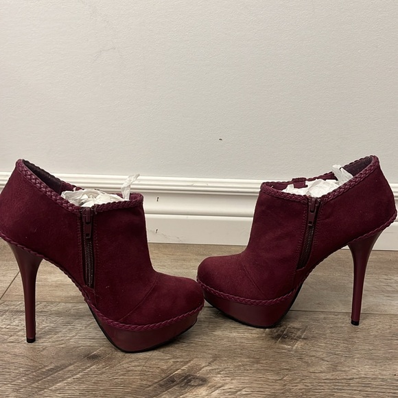 Brand New Burgundy Stiletto/High Heels Boots - Picture 5 of 7